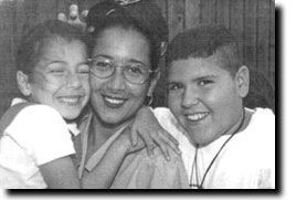 Saira Florez with her children
